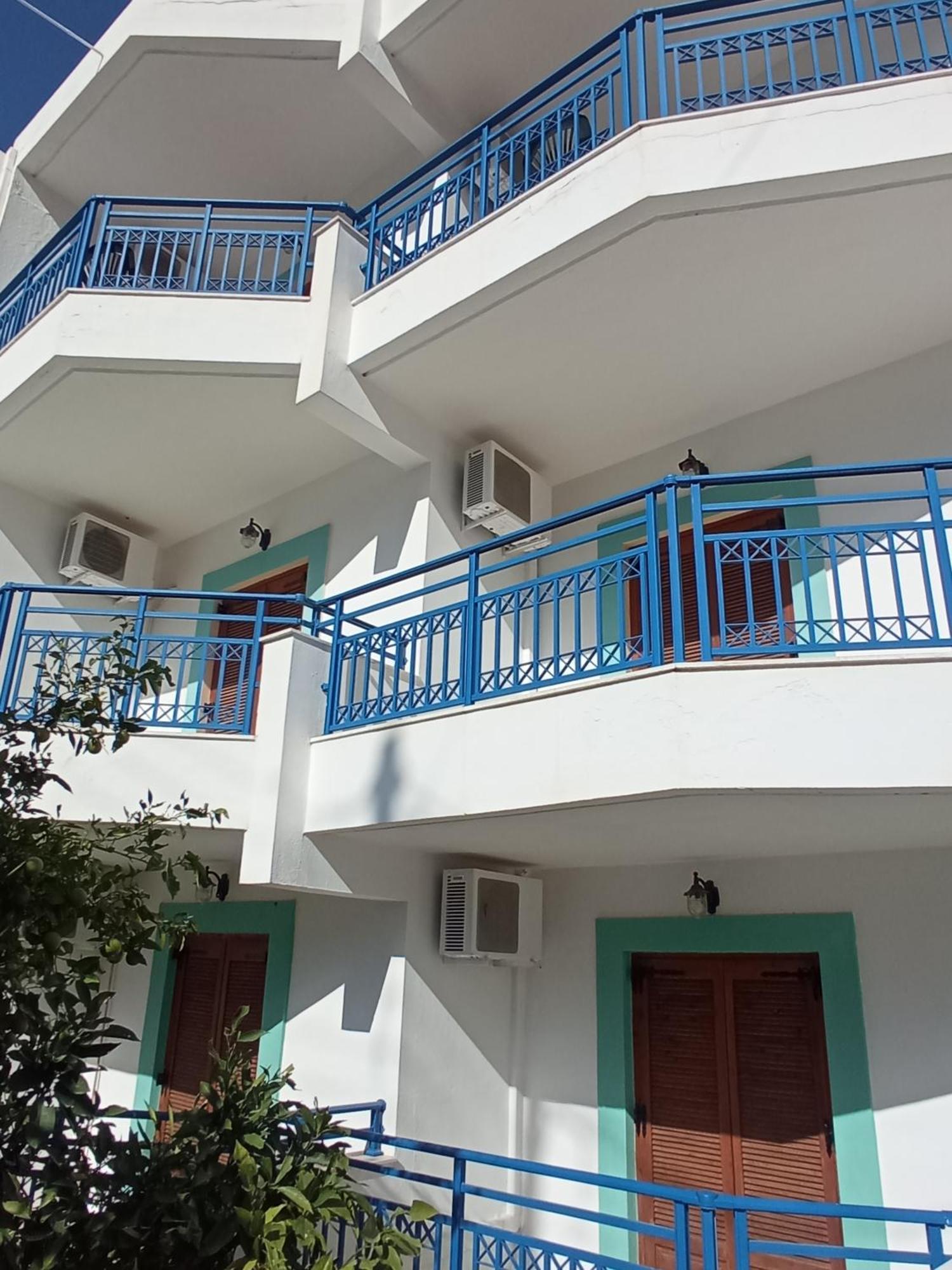George Studios Сталида Экстерьер фото