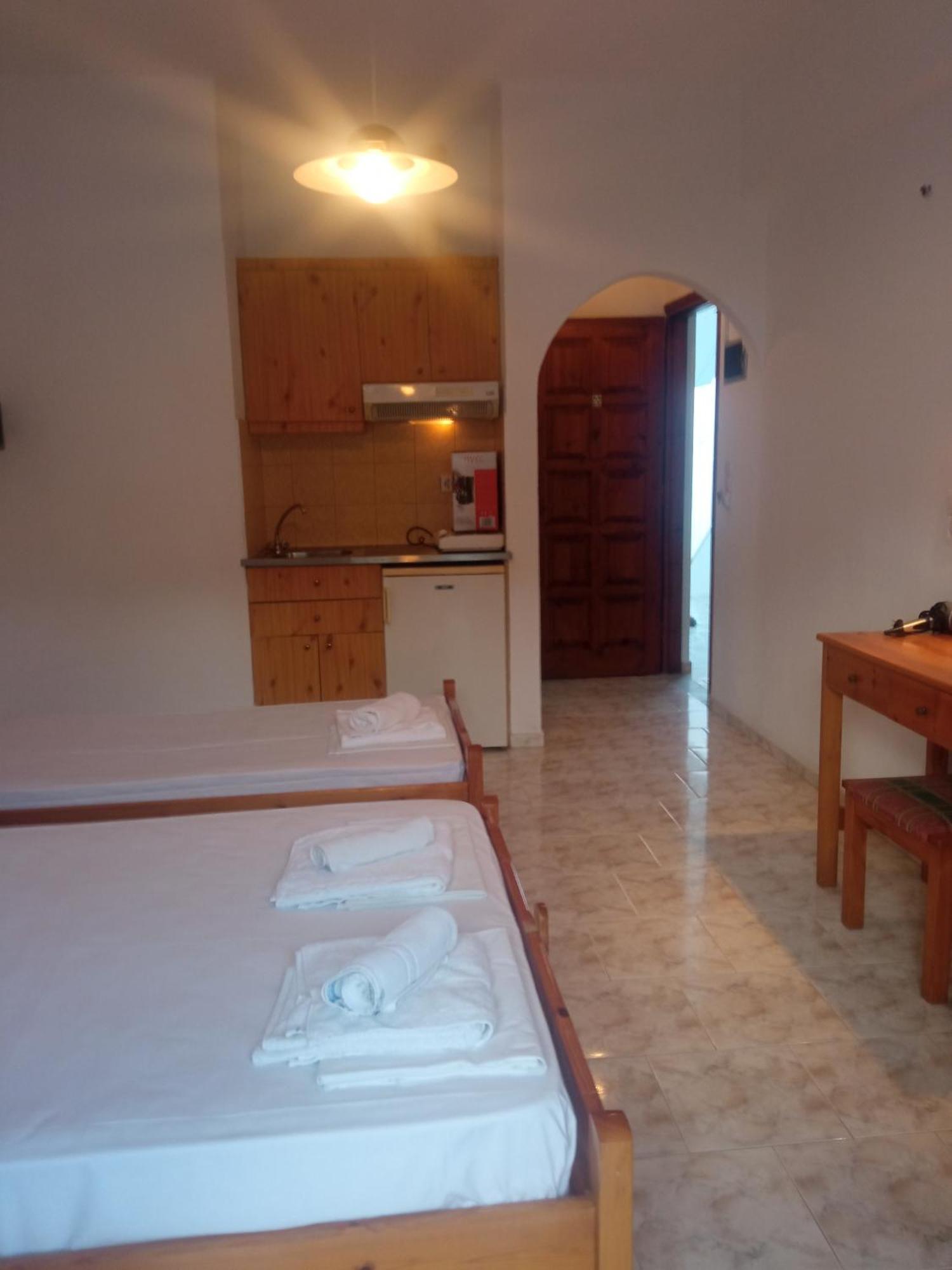 George Studios Сталида Экстерьер фото