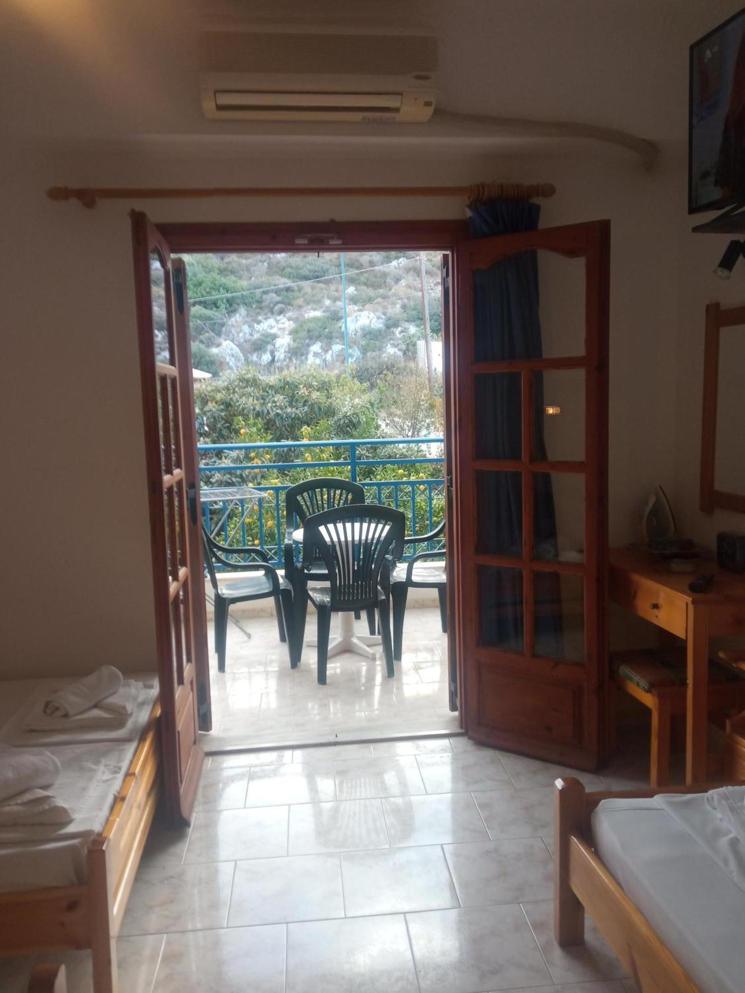 George Studios Сталида Экстерьер фото